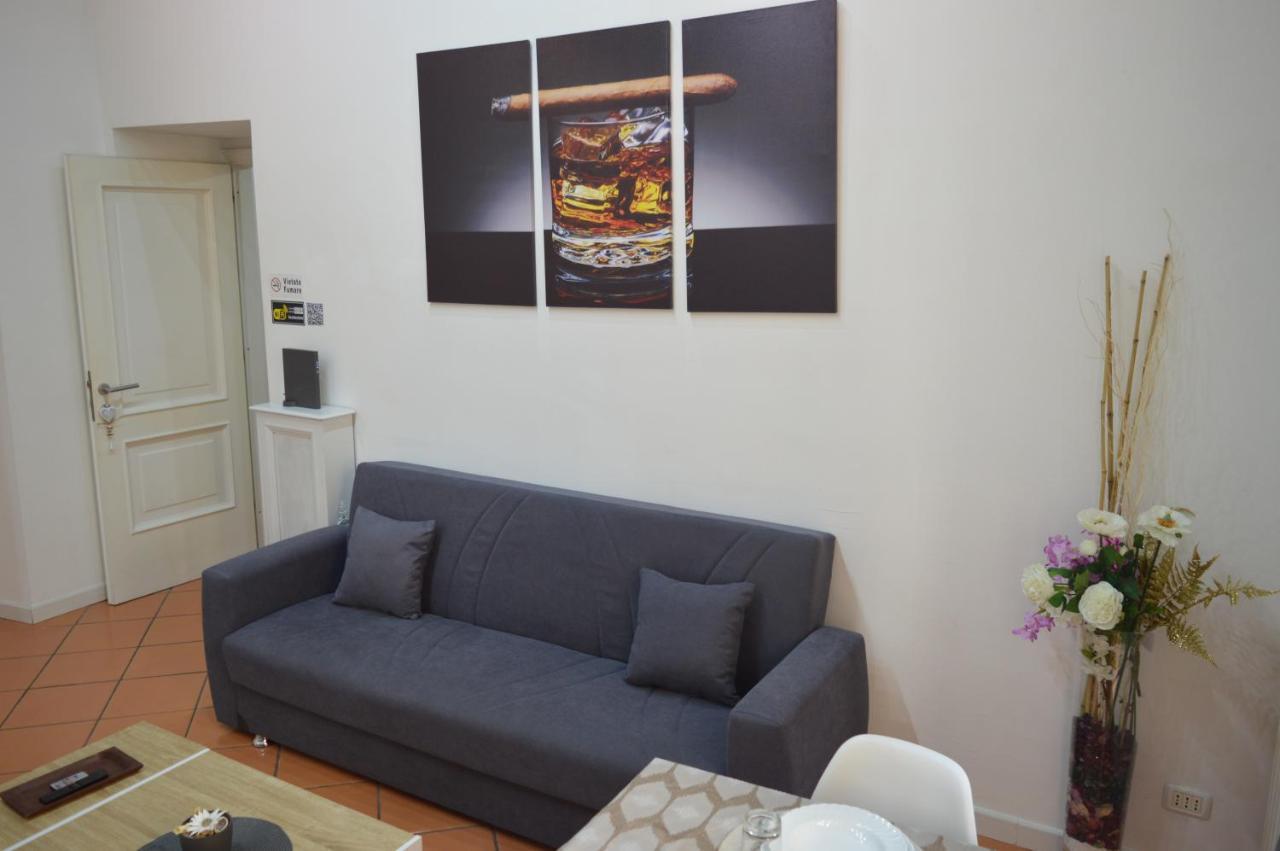 Domus Cavour Apartment Civitavecchia Exterior foto