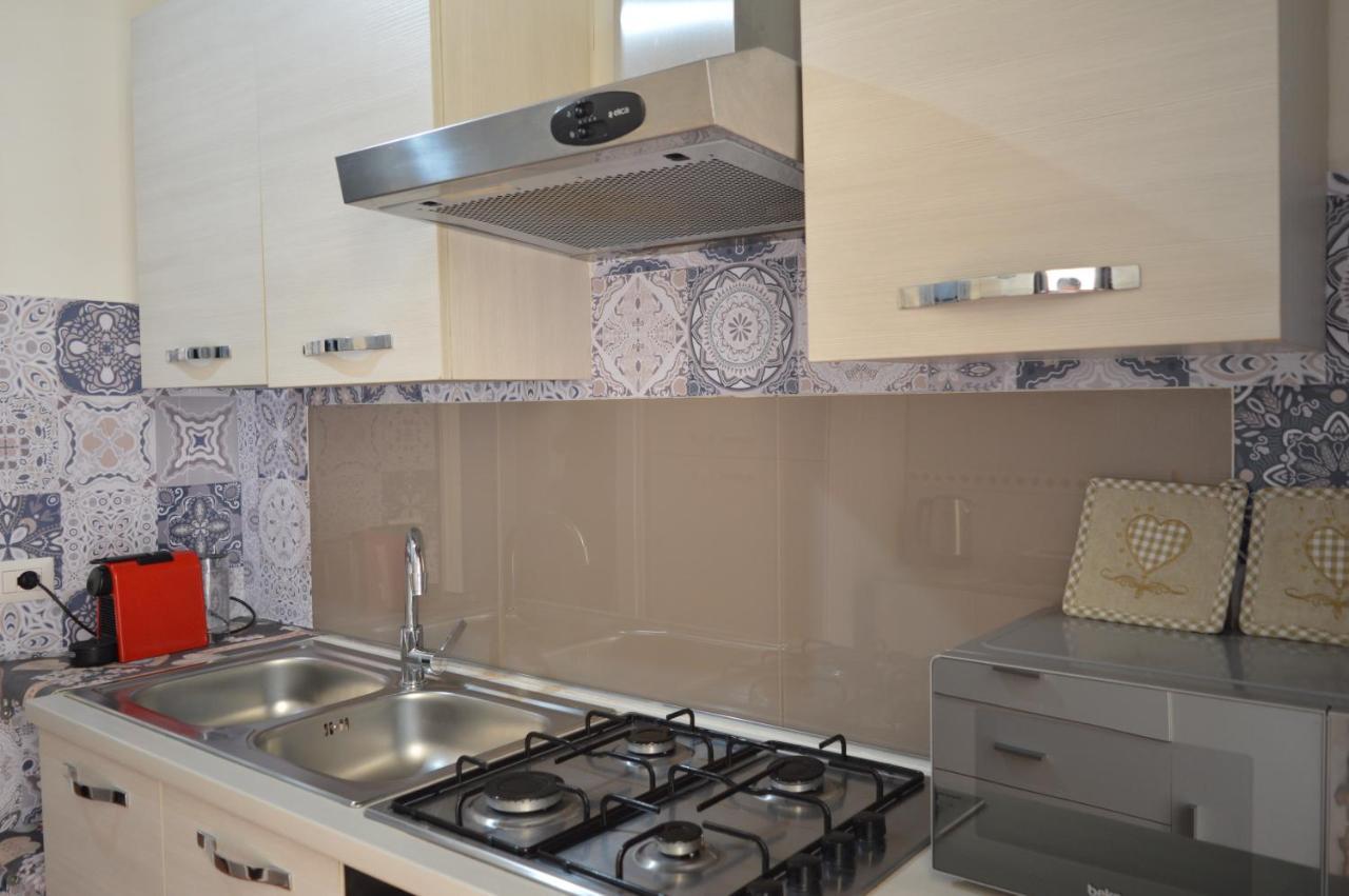 Domus Cavour Apartment Civitavecchia Exterior foto