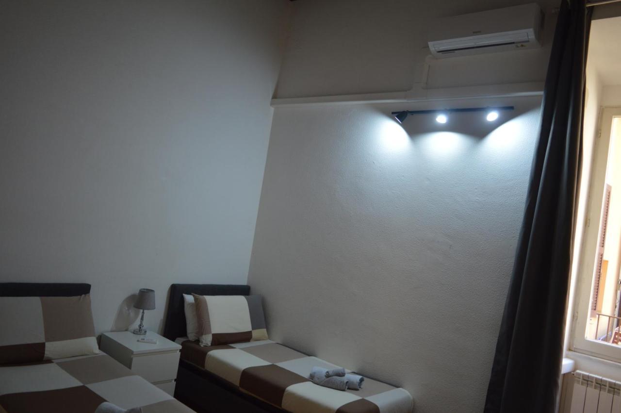 Domus Cavour Apartment Civitavecchia Exterior foto